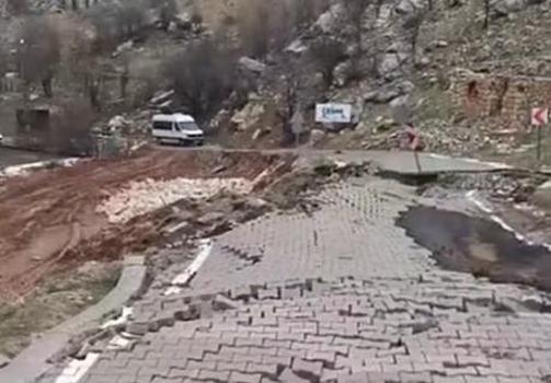 Nemrut Dağı yoluna heyelan