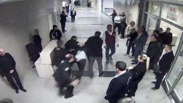 Hakimi odasında silahla vuran savcı: Aşk çıkrığı olmayan kuyuya benzer, bende çıkamadım / Arşiv görüntülerle