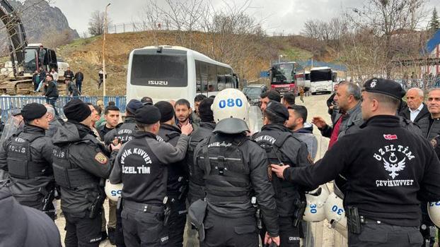 Fenerbahçe'nin Yüksekova'yı 1-0 yendiği maçta gerginlik yaşandı