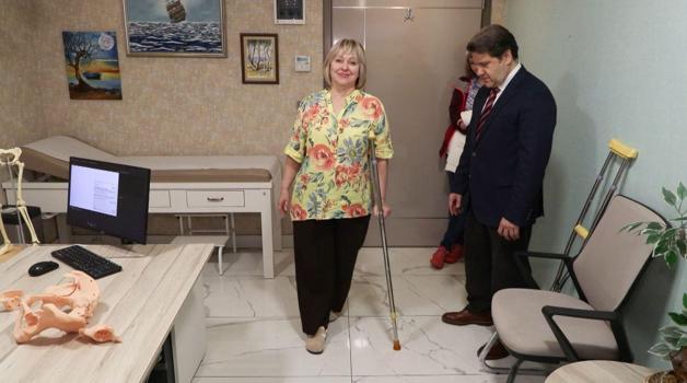 İstanbul - ‘Yürüyemezsin’ denilen Natalya, Türkiye’deki tedaviyle yürüyüşe çıktı