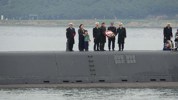 Dumlupınar Denizaltısı şehitleri anıldı