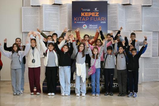 Kepez Kitap Fuarı'nda geçmiş ve gelecek bir arada