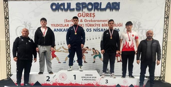 Afyonkarahisarlı güreşçi Türkiye şampiyonu