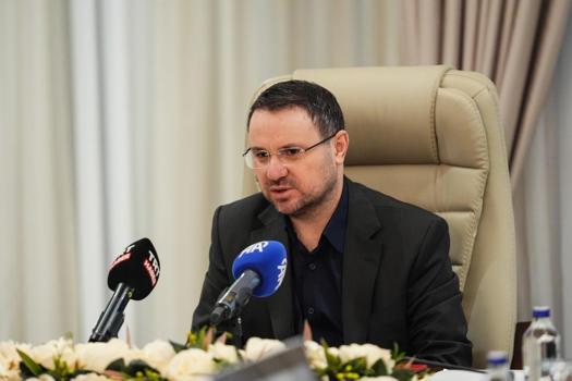 Bakan Gürlek, suça sürüklenen çocukların mağdur ettiği ailelerle bir araya geldi