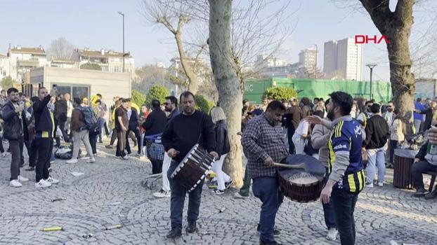 Fenerbahçeli taraftarlar coşkuyla derbiyi bekliyor
