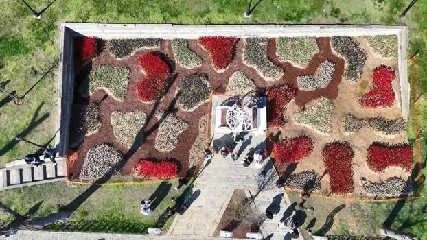 İstanbul'da lale zamanı; tarihi park ve korulara 3 milyon 580 bin lale dikildi