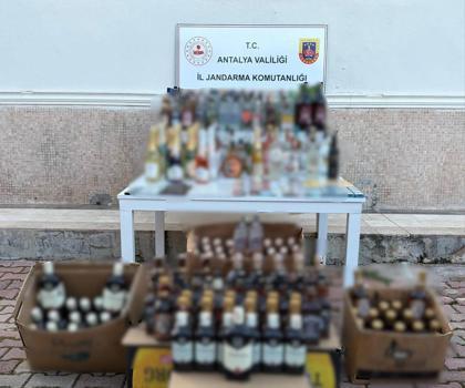 Kepez’de kaçak alkol operasyonu