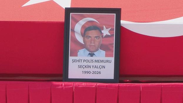 Şehit polis memuru Seçkin Yalçın için İstanbul Emniyet Müdürlüğü’nde tören düzenlendi