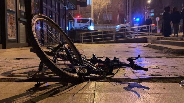 Bisikletle ekmek almaya giderken otomobilin çarptığı ‘Alperen’ ağır yaralandı