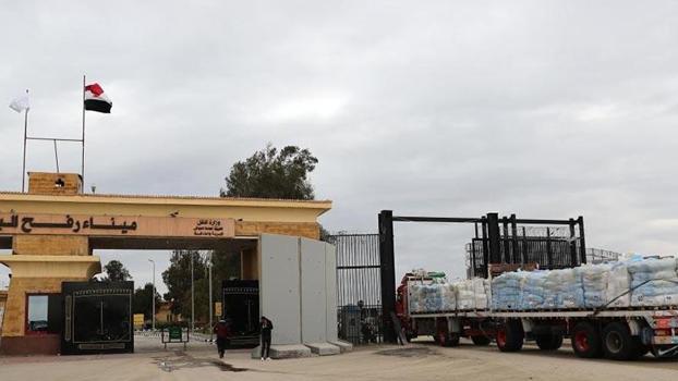 İsrail, Refah Sınır Kapısı'nı geçişlere kapattı