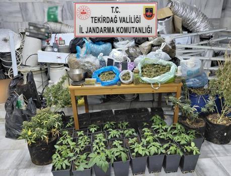 Kaçak elektrik kullanılarak uyuşturucu üretilen eve operasyon