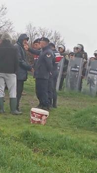 Çorum'da tapusuz arazideki ev ve hayvanların bulunduğu ahır mühürlendi