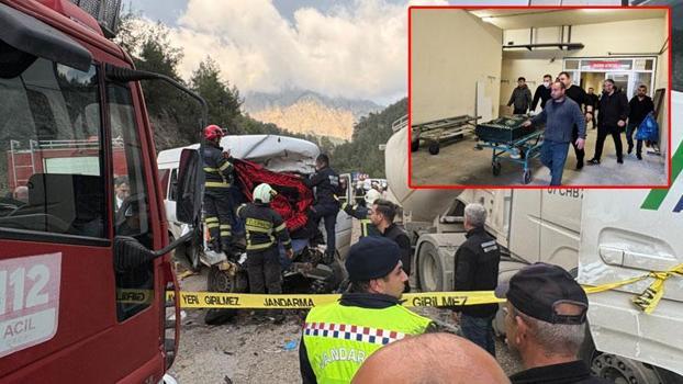 Minibüs ile beton mikserinin çarpıştığı kazada ölen 7 kişinin cenazeleri alındı