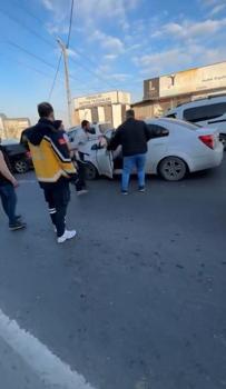 Başakşehir'de kaza yapan iki sürücü arasında levyeli kavga çıktı
