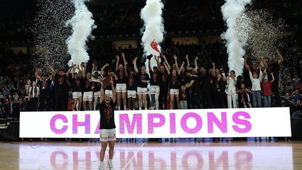 ÇBK Mersin kupasını aldı