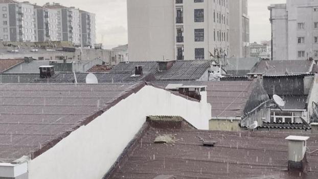 İstanbul'da bazı ilçelerde dolu etkili oldu