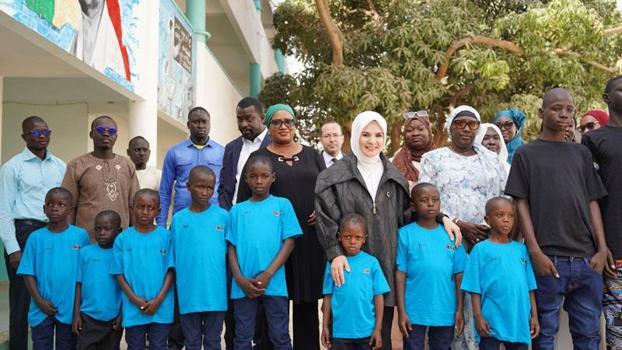 Bakan Göktaş, Senegal’de Türkiye'nin destekleriyle faaliyet gösteren sosyal hizmet merkezlerini ziyaret etti