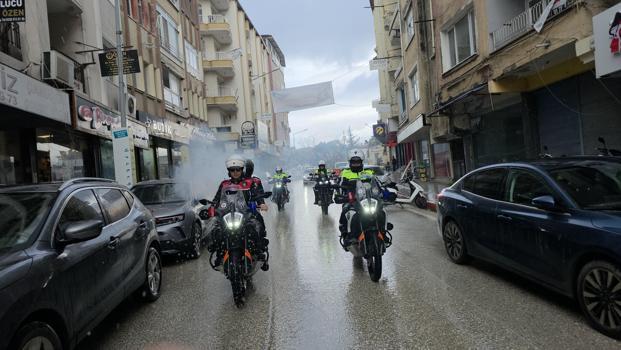 Emniyetinden Polis Haftası konvoyu