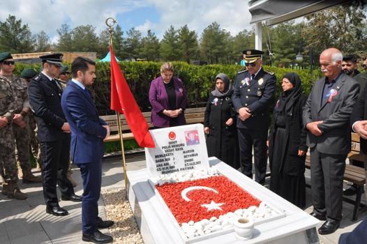 Mardin’de Polis Haftası törenlerinde Gara şehidi Vedat Kaya anıldı
