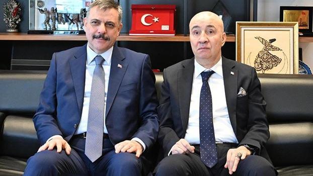 Bakan Çiftçi, 15 Temmuz Gazisi Aslan'ı ziyaret etti