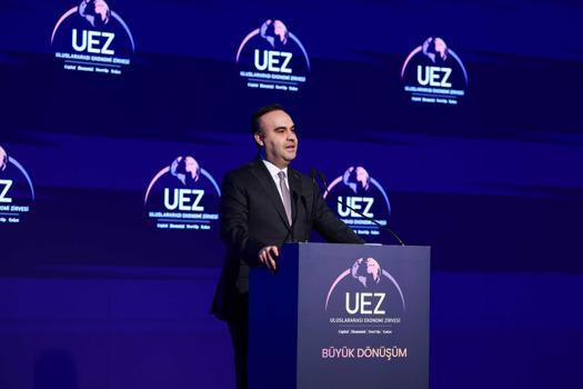 Bakan Kacır: Türkiye’yi küresel ticaretin merkez ülkelerinden biri olarak görüyoruz