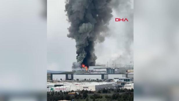 Yenimahalle'de depoda yangın