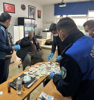 Dilencinin üzerinden 30 bin lira çıktı