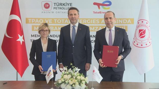 Bakan Bayraktar, İstanbul'da TPAO ile TotalEnergies arasındaki anlaşmanın imza törenine katıldı