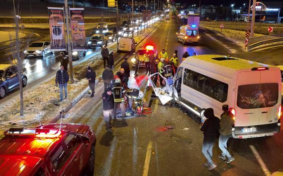 Erzurum’da buzlanma nedeniyle meydana gelen kazalarda 5 kişi yaralandı