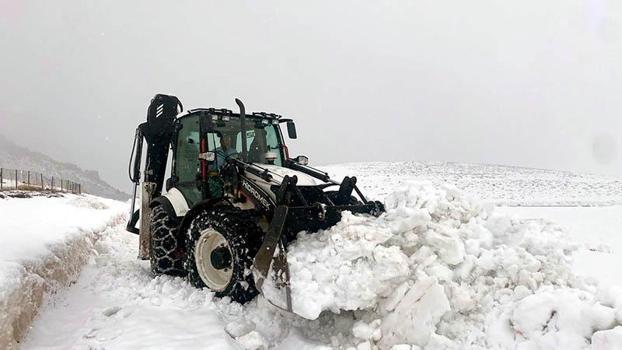 Iğdır'da nisan ayında karla mücadele