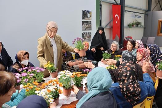 Ümraniye’de 60 yaş üzeri vatandaşlar geri dönüşüm etkinliğinde buluştu