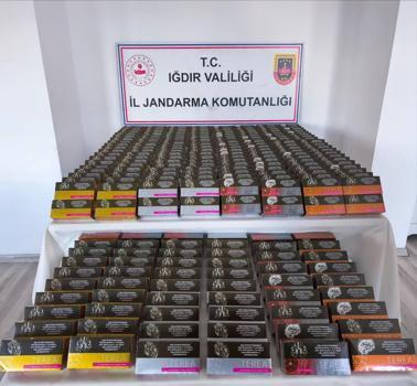 Iğdır'da 30 ton kaçak gübre ile binlerce kaçak elektronik sigara ele geçirildi