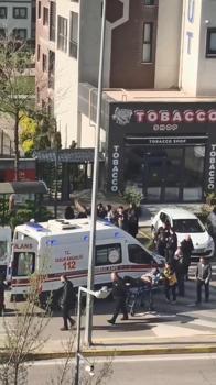 Lise öğrencileri arasında bıçaklı kavga; 1 yaralı