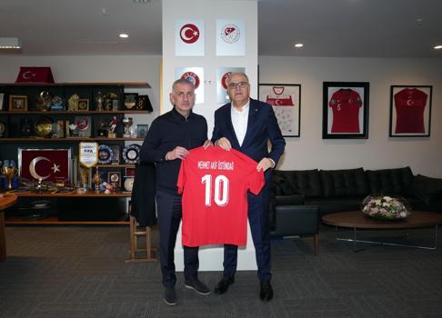 Mehmet Akif Üstündağ'dan TFF Başkanı Hacıosmanoğlu'na ziyaret
