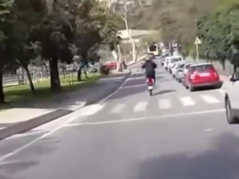 Beykoz’da trafikte tehlikeli hareketler yaptığı belirlenen motosikletliye 47 bin lira para cezası