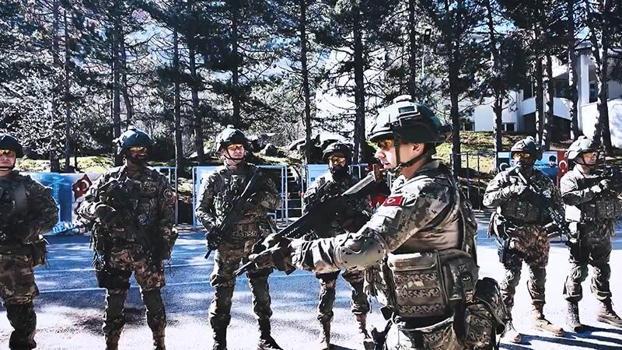 Mehmetçik ve Pakistan askerinden ortak tatbikat