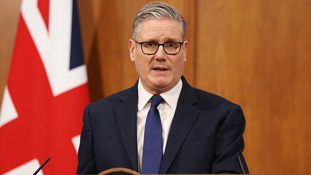 İngiltere Başbakanı Starmer: Çocukları internette güvende tutmak için ne gerekiyorsa yapacağım