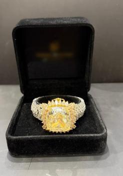 Endonezya'dan kaçak getirilen pırlantayı Kapalıçarşı'da satmaya çalışan 6 şüpheli yakalandı