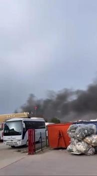 Mobilya fabrikasında çıkan yangın söndürüldü