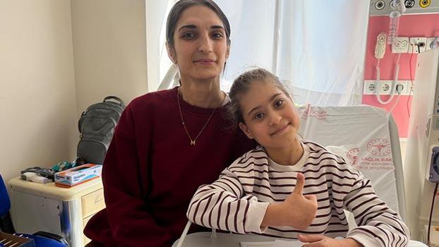 Diyaliz yatağı okul sırası oldu; 13 yaşındaki Melek’in okuma azmi