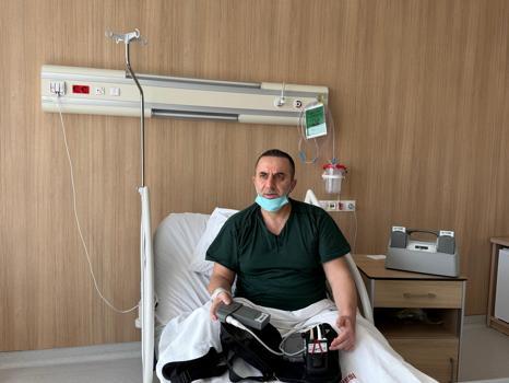 Kalbini 4 yıldır çantada taşıyor