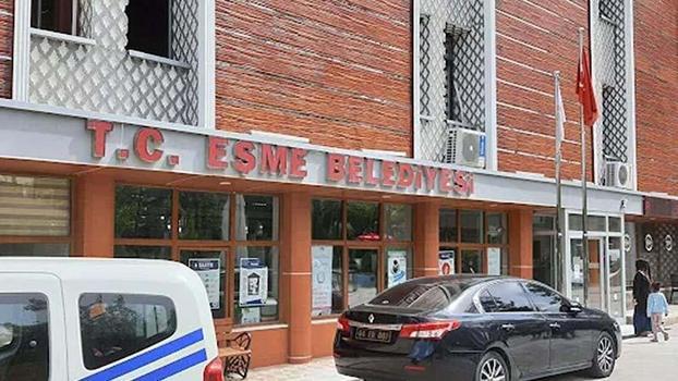 Eşme Belediyesi'ne 'irtikap' soruşturması: Başkan ve eşi dahil 5 gözaltı