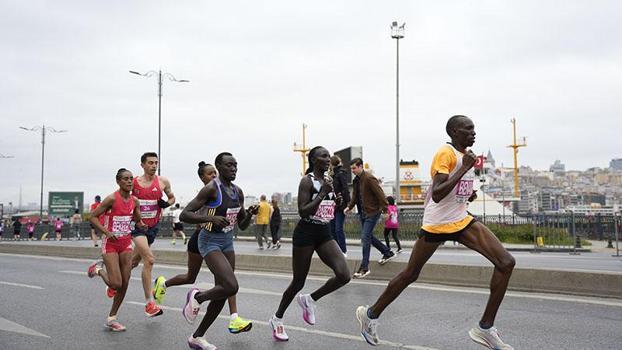 İstanbul Yarı Maratonu pazar günü koşulacak