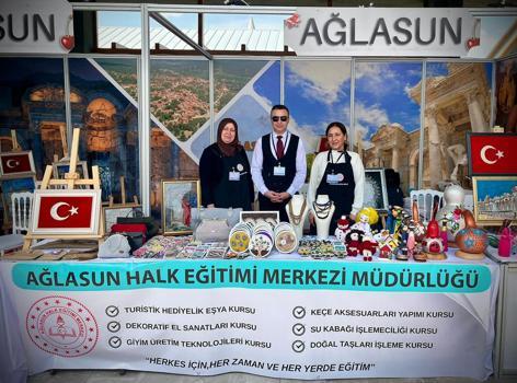 Ağlasun’un el emeği ürünleri görücüye çıktı