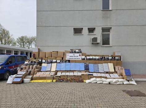 Bursa’da kaçak tütün operasyonu; 3 gözaltı