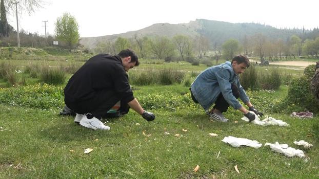'Doğa fedaileri', dağ taş dolaşıp çöp topluyor