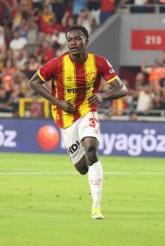 Göztepe'de ceza sıkıntısı