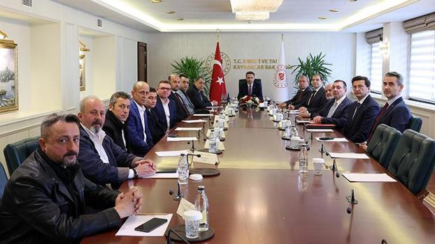 Bakan Bayraktar, maden işçilerini kabul etti