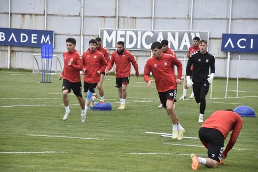 İsmet Taşdemir: Doğru yapılanmayla iyi bir takım yaratmak istiyoruz