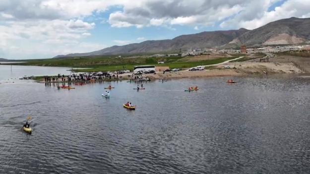 Hasankeyf’te, Dicle üzerinde kano ve SUP etkinliği